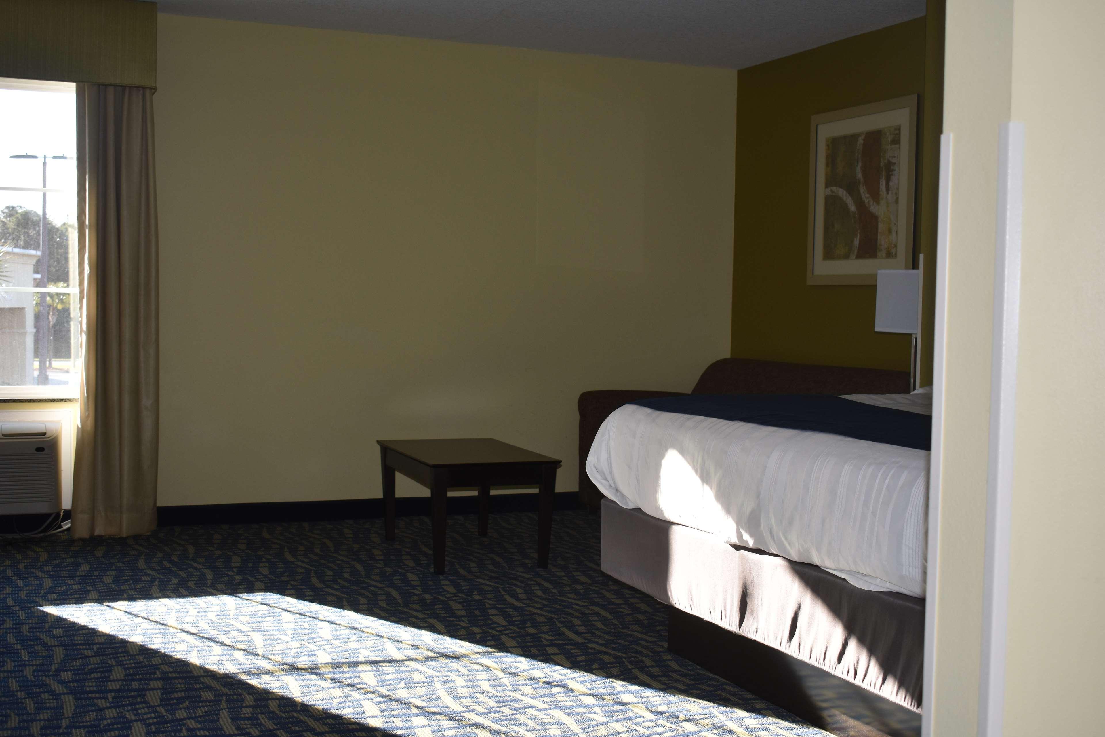 Best Western Plus Brunswick Inn&Suites Exterior foto