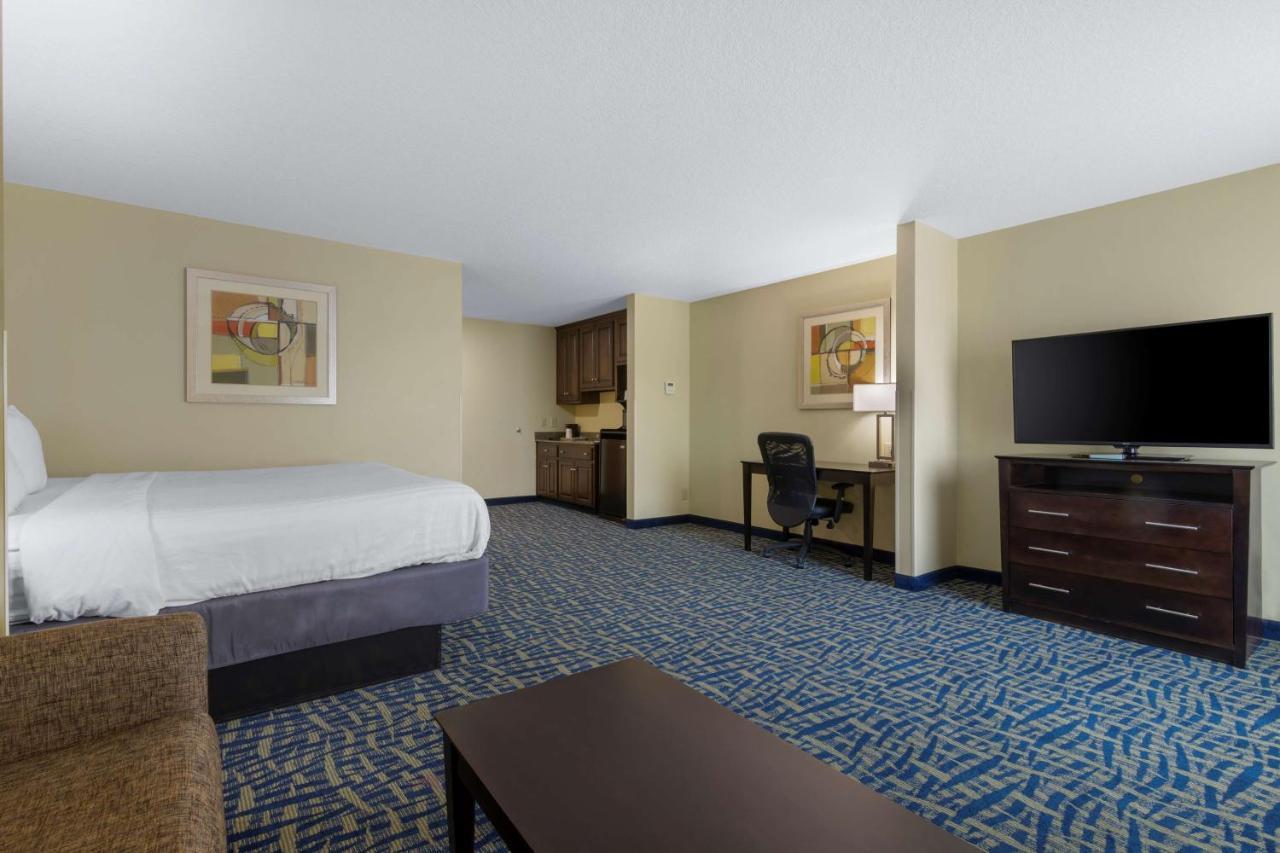 Best Western Plus Brunswick Inn&Suites Exterior foto